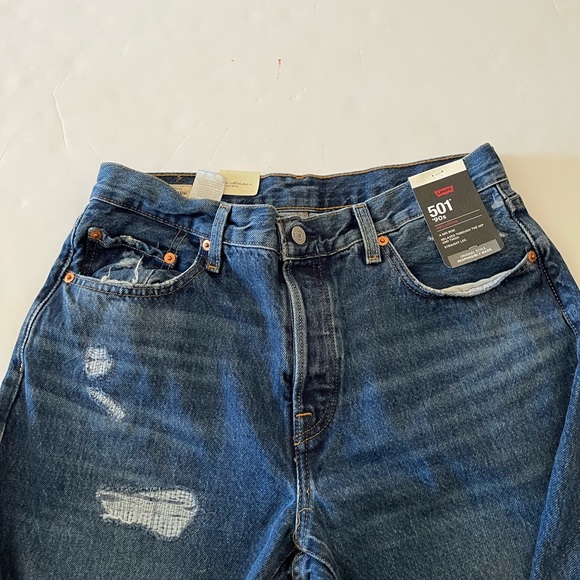 Levi’s 501 ‘90s Mid Rise Relaxed Through The Hip And Thigh Straight Leg Jeans - Picture 9 of 10